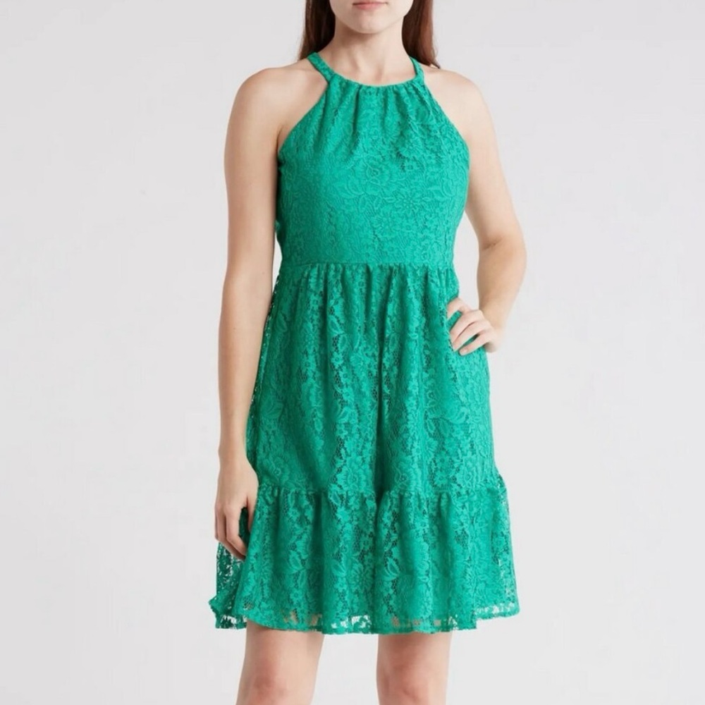Vince Camuto Halter Neck Green
Sleeveless Lace Dress NWT Size 8